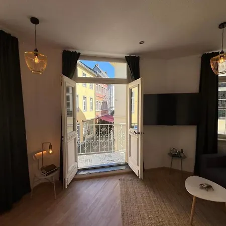 Stage One 5 Appartement *